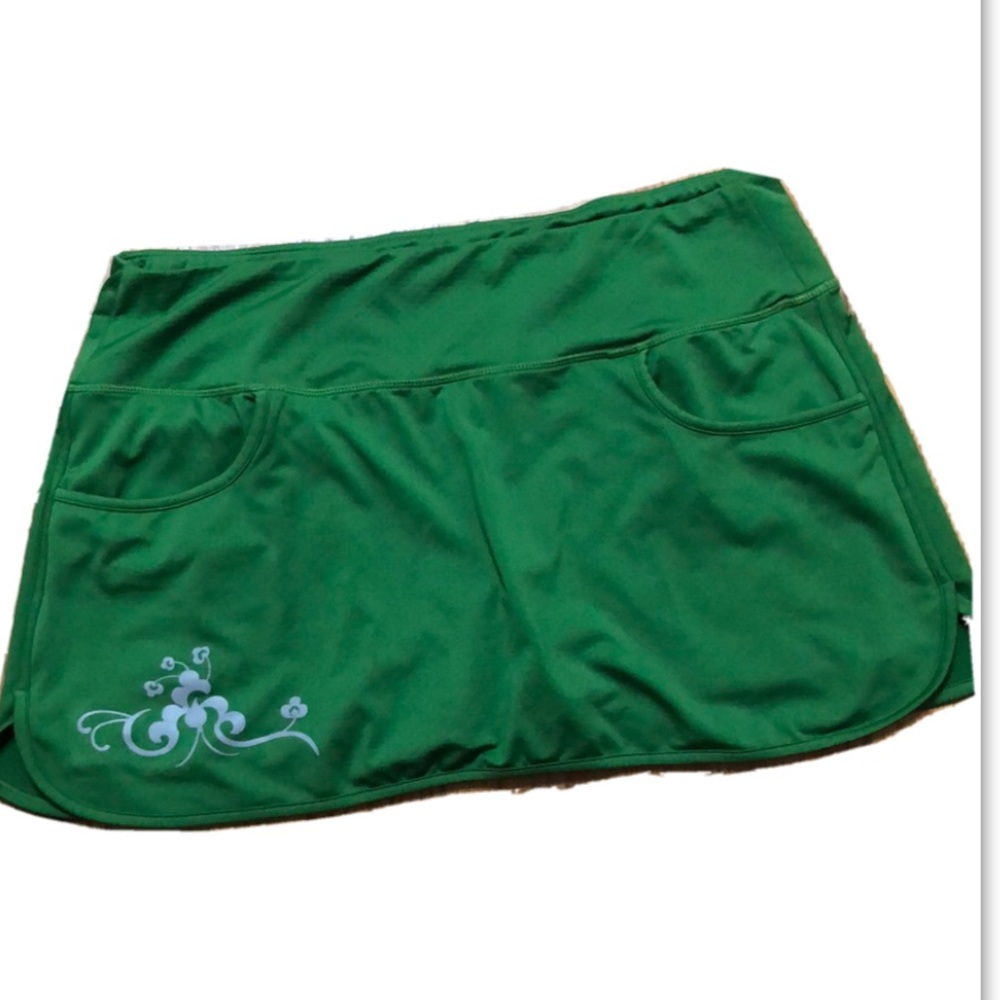 Athleta green skort